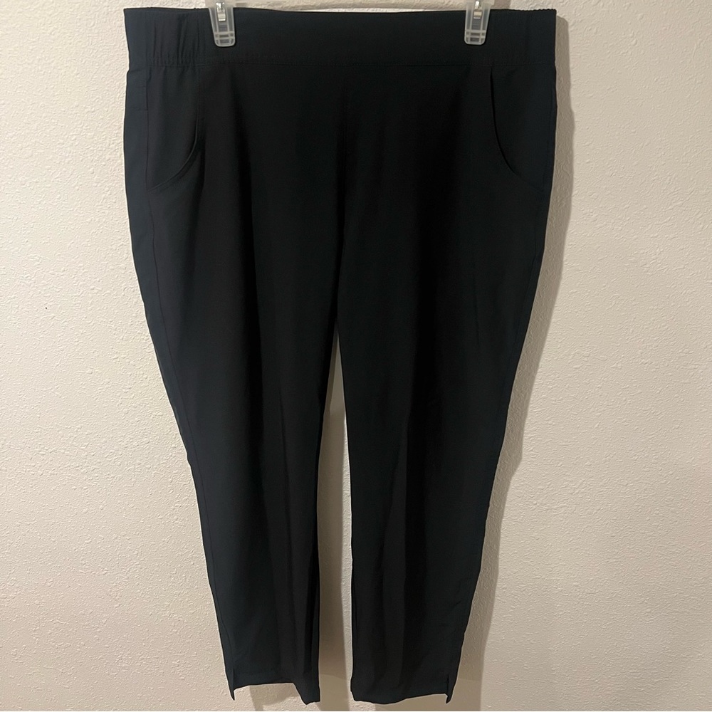 Eddie Bauer travel pants size L